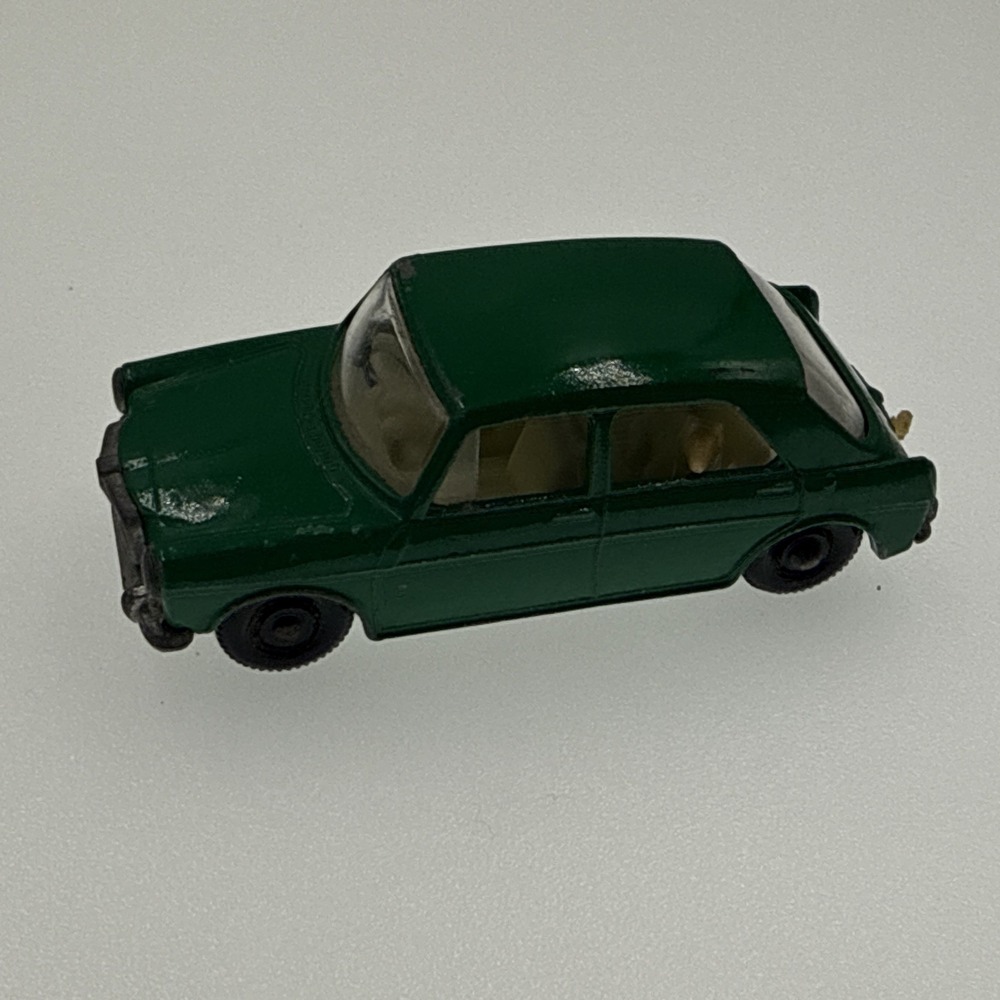 Vintage 1966 Matchbox Lesney MG 1100 No. 64‎ w/ Driver And Dog